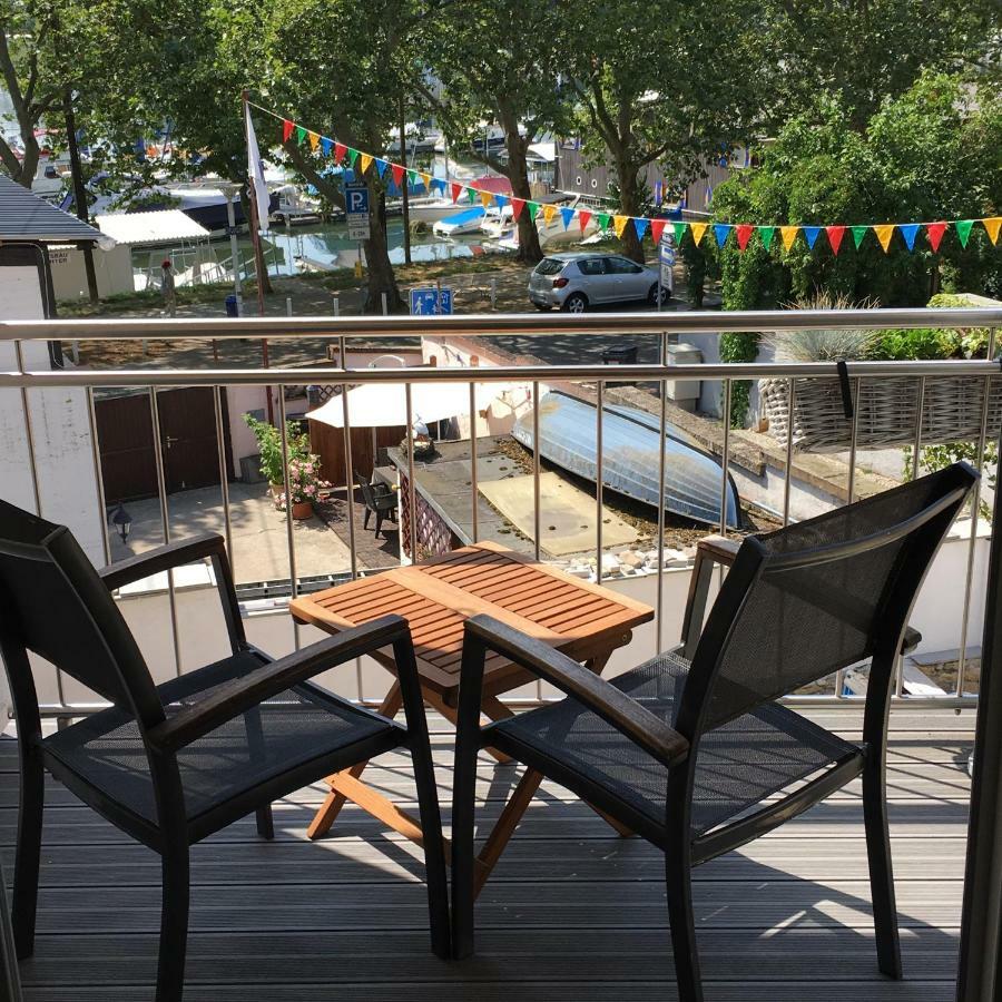 Schmuckkaestle Am Hafen Apartment วิสบาเดน ภายนอก รูปภาพ